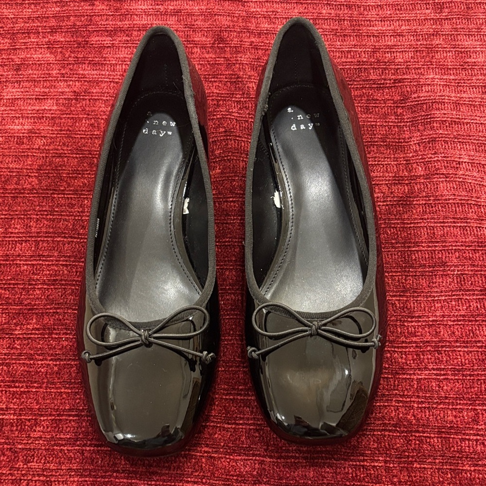 A New Day Black Patent Square-Toe Ballet Flats with Bow